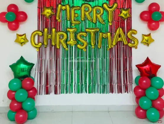 Chrishmas Balloon Theme Decor at Office