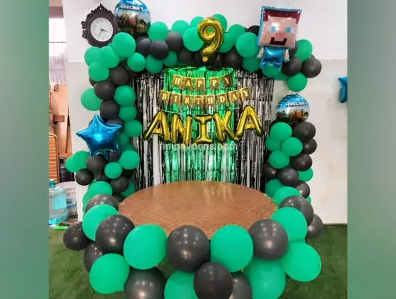 Minecraft Balloon Birthday Decoration
