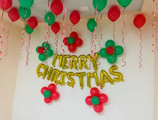 Merry Christmas Balloon Decor