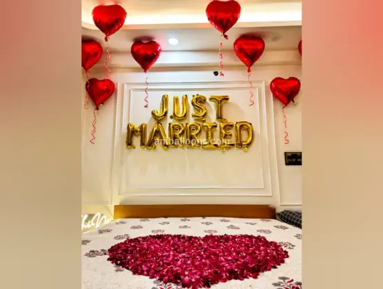 Simple Just Married Balloon Decoration