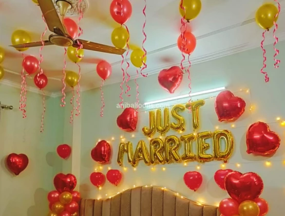 Just Married Decor