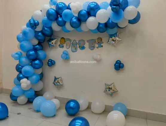 6 Month Balloon Decor
